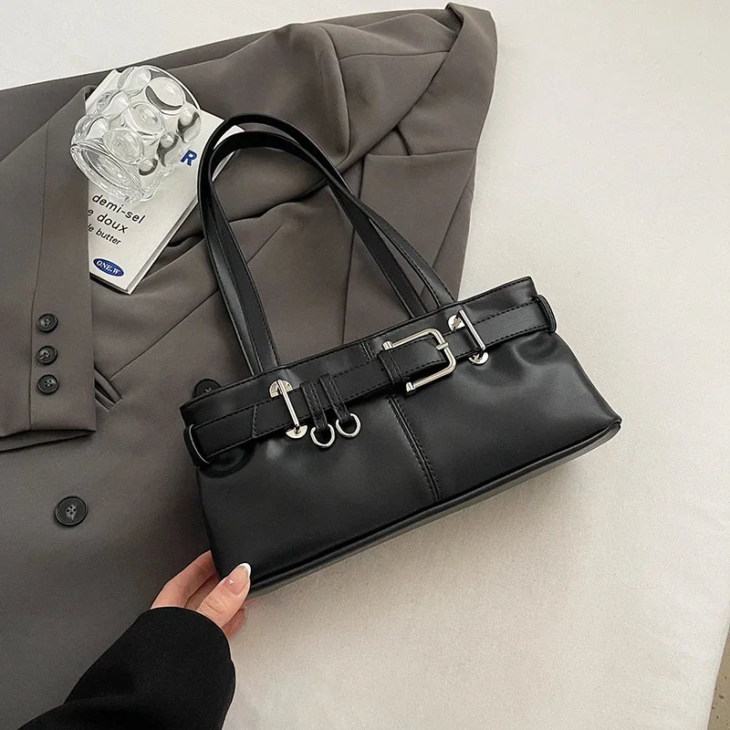 Chic & Versatile Underarm Bag™